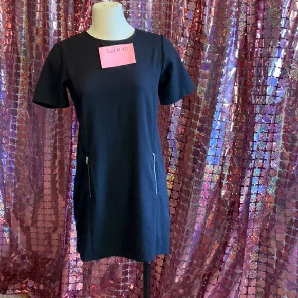 NWT ONE ❤️ CLOTHING simple black dress in size small - Picture 1 of 12